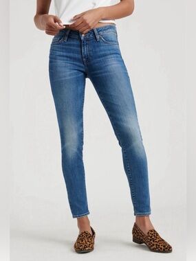 Lucky Brand Low Rise Skinny Lolita Jean 8/29